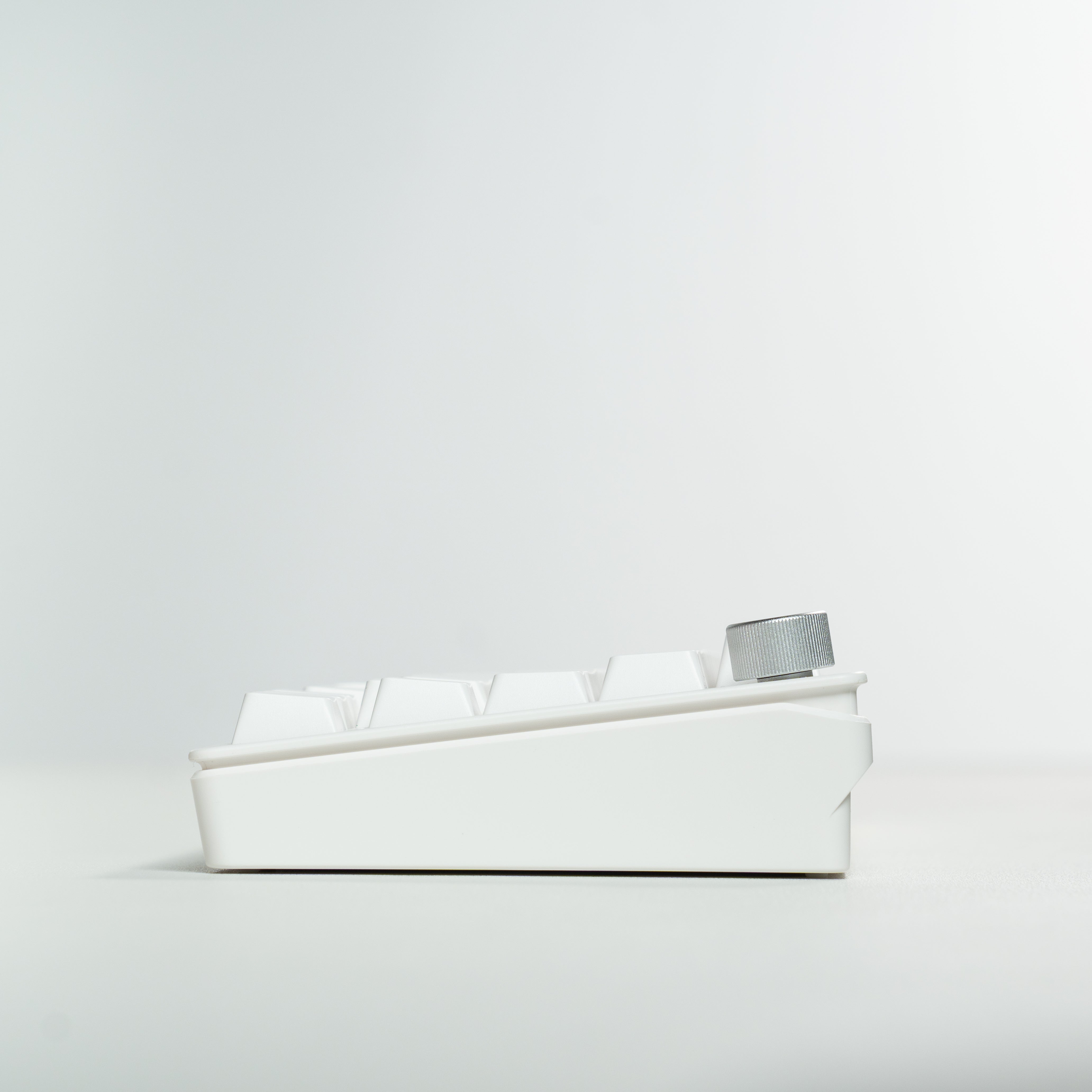 V68 Wired Mechanical White Blue Keyboard