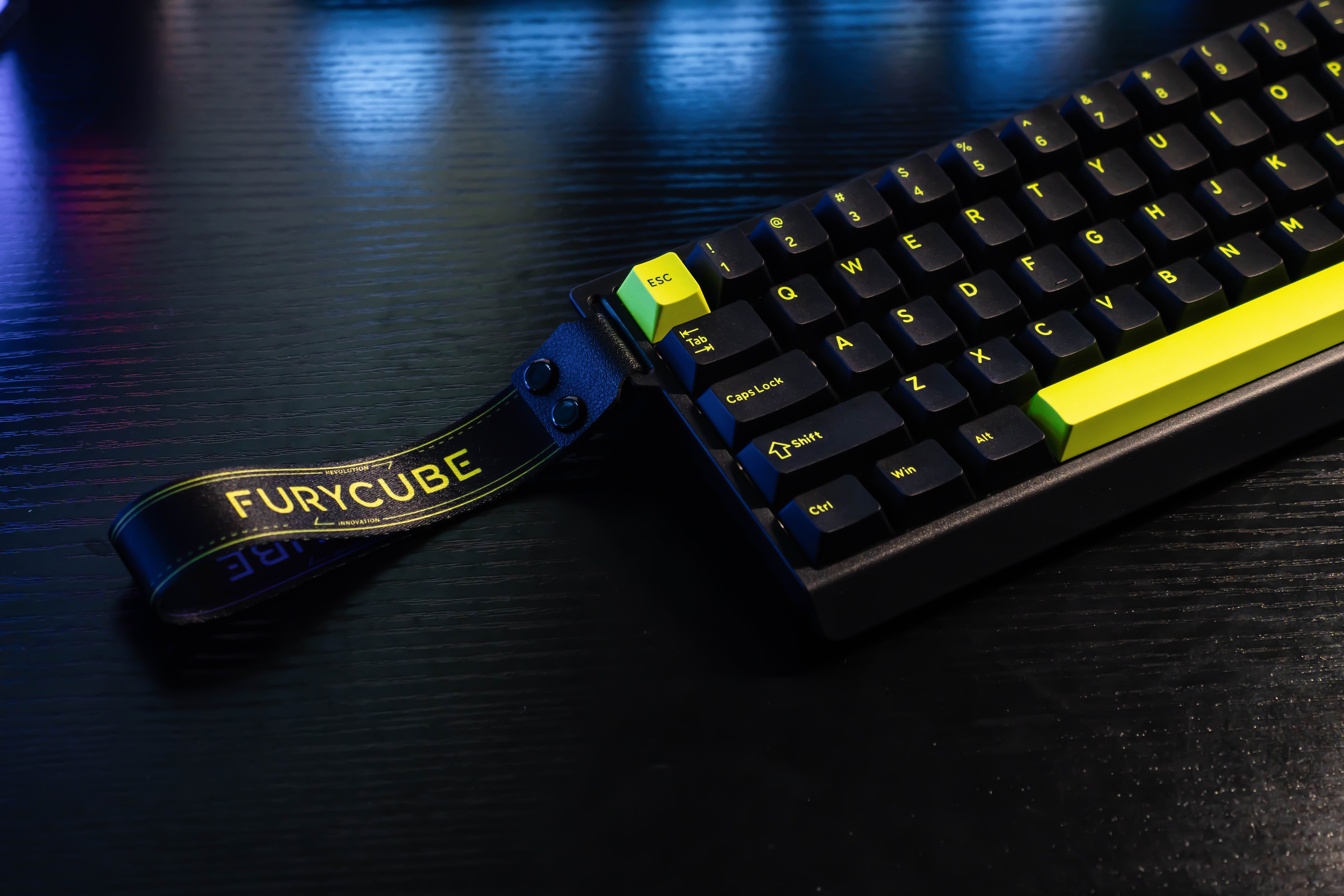 M68HE Wired Magnetic Black Green Keyboard